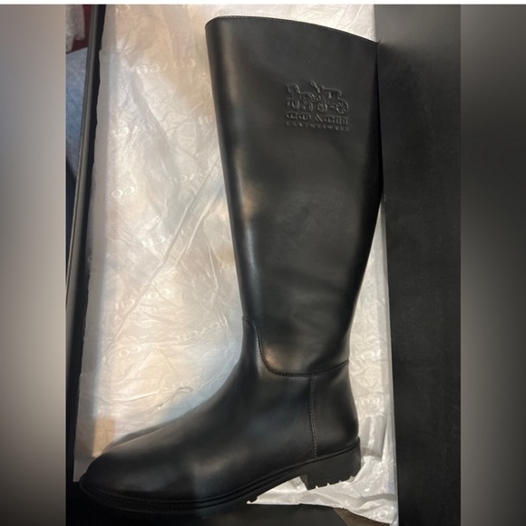 Coach Fynn Leather Boot US Women size 8.5
New Condition - Picture 2 of 3